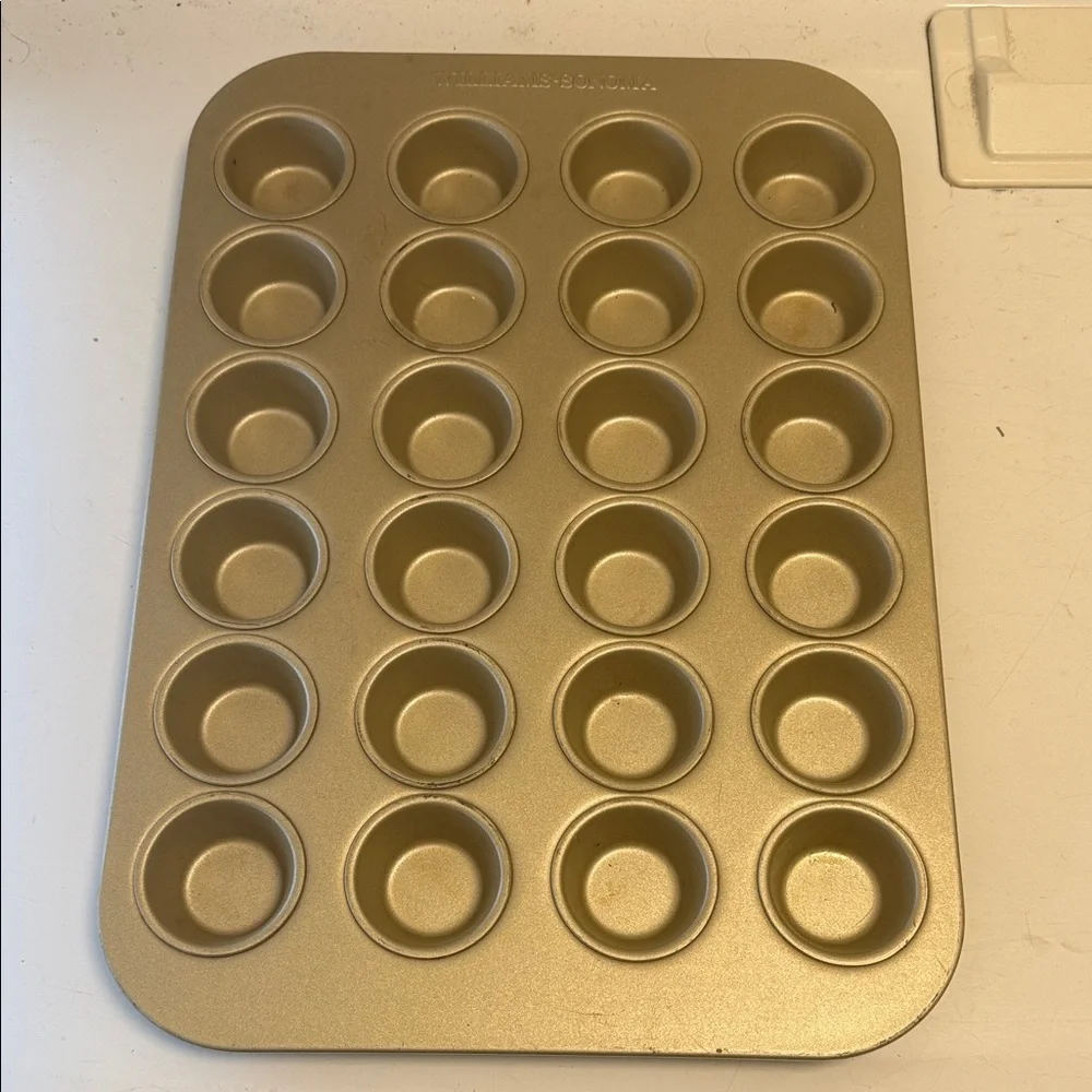 William Sonoma Gold Nonstick 24-Cup Mini Muffin Pan